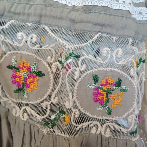 CLEARANCE SALE!!  Cream and Tan Embroidered Bell Sleeve Blouse - Picture 4 of 14